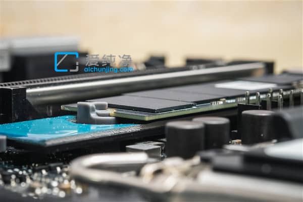 SSD�Ȼ�еӲ�̸����׻���ʵ�����ˣ��������в�һ��